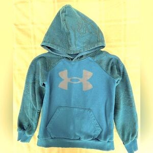 Under Armour  boys size 6 hoodie